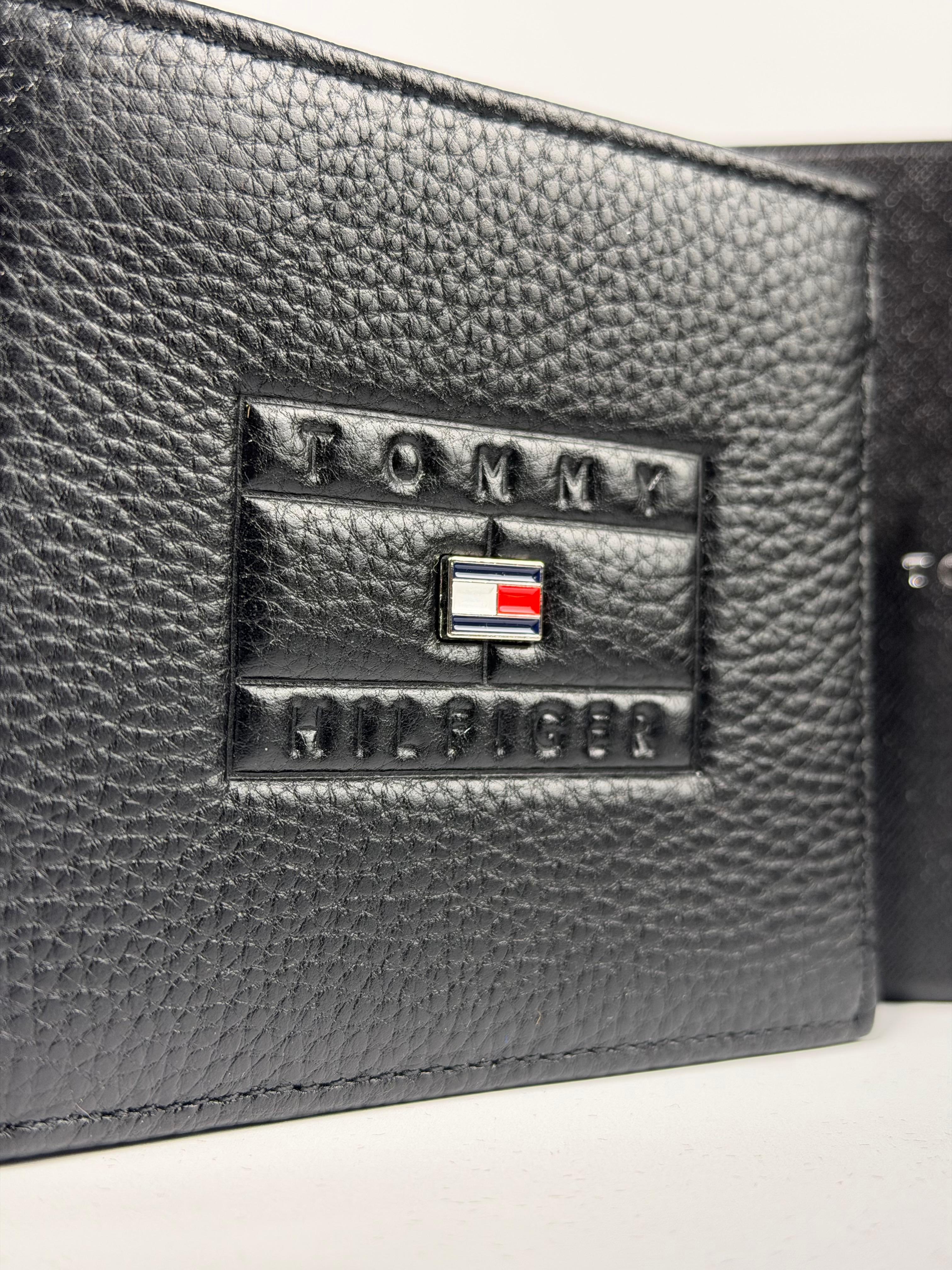 Tommy Wallet model 3