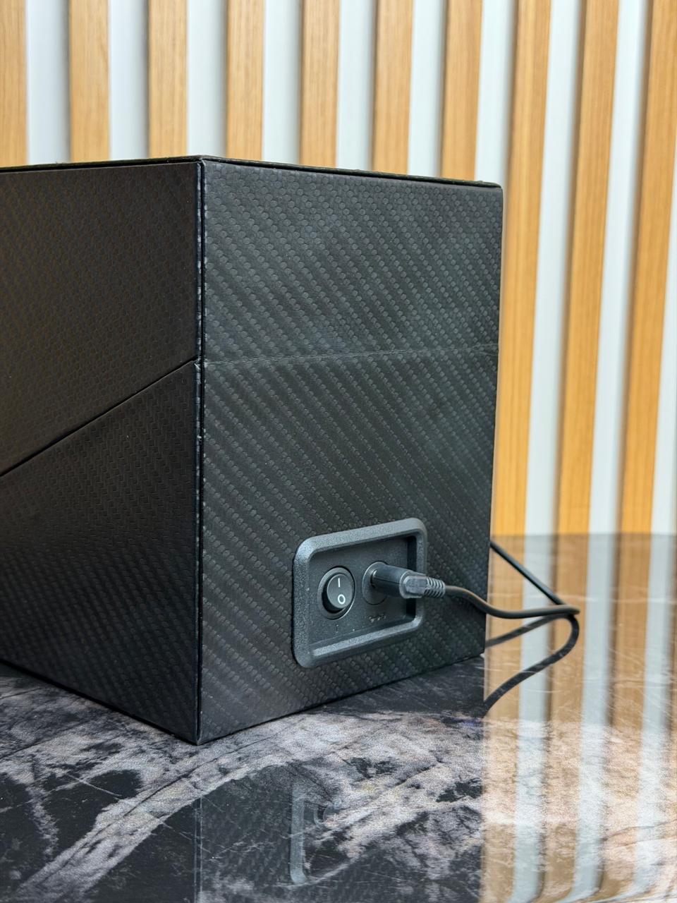 Winder Carbon Texture