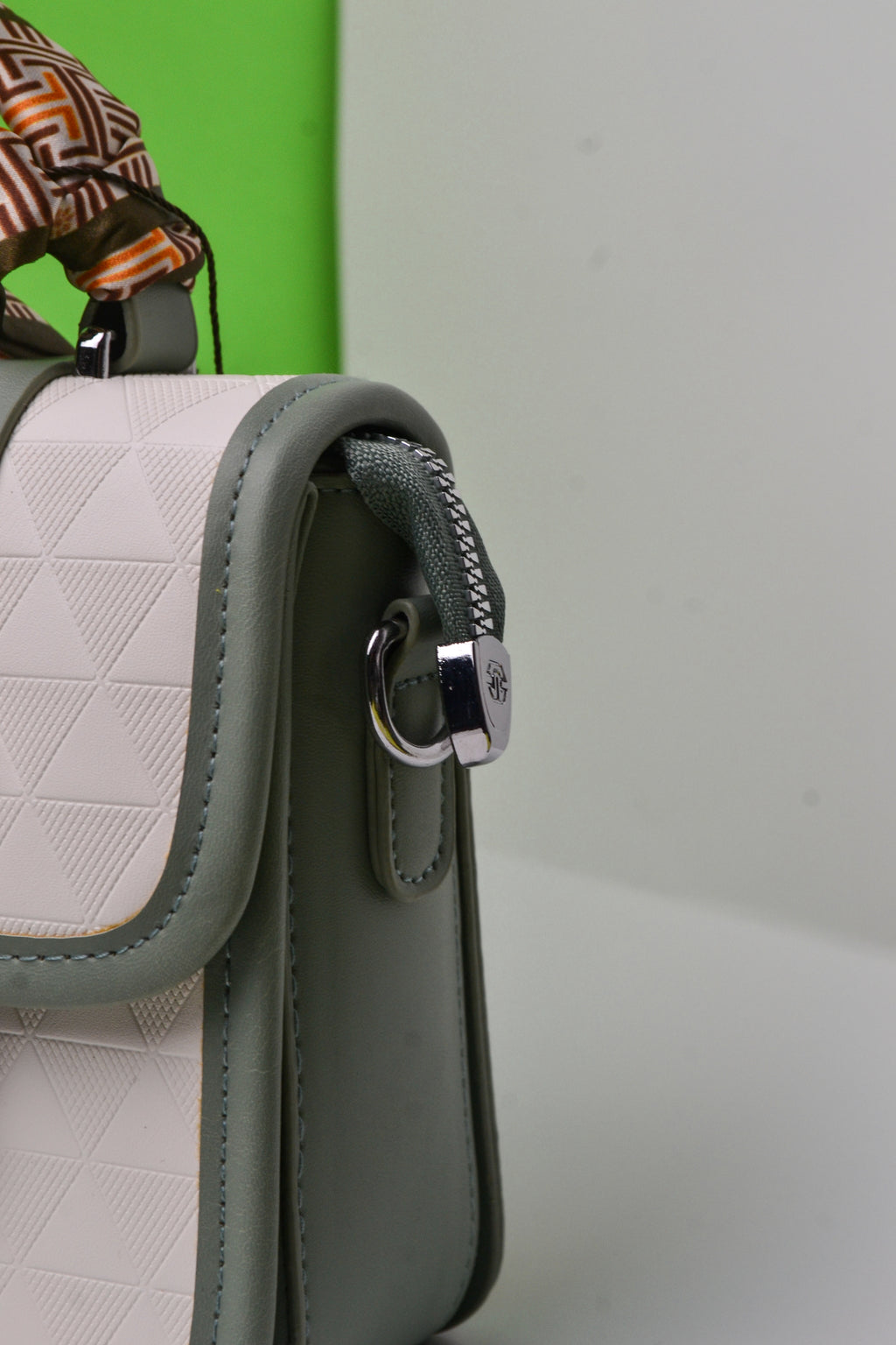The Ribbon Handbag